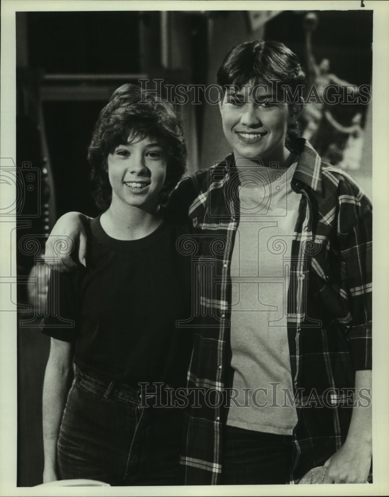 1982 Press Photo Jo (Nancy McKeon) and Terry from NBC-TV&#39;s &quot;The Facts of Life&quot;- Historic Images