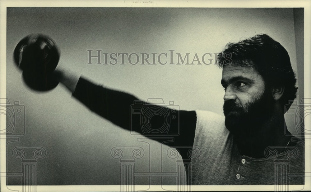 1984 Press Photo Milwaukee Brewers Player Gorman Thomas Working Out - mjc06813- Historic Images