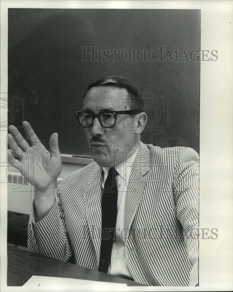 1967 Press Photo University of Wisconsin William H. Sewell - mjc07203- Historic Images