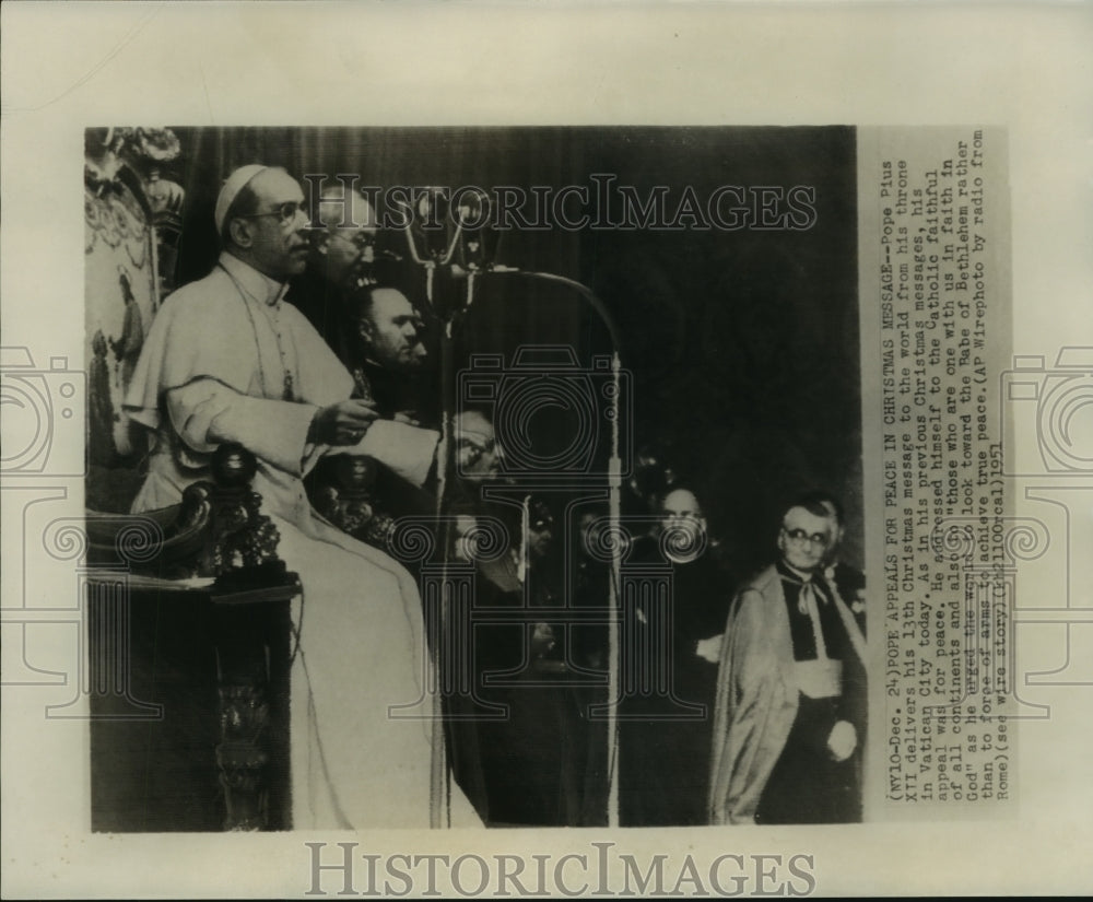 1951 Press Photo Pope Pius XII pleas for peace in Christmas message from Vatican- Historic Images