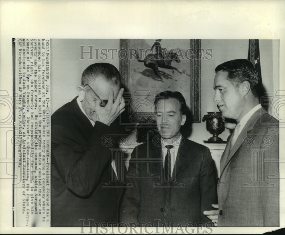 1966 Press Photo President Johnson with Sergeant Shriver and Jack Vaughn in D.C.- Historic Images