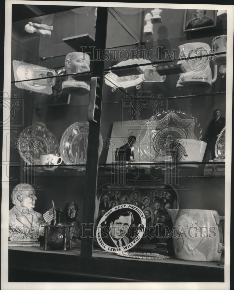 1952 Press Photo Large Presidential Campaign Souvenirs Collection in New Jersey