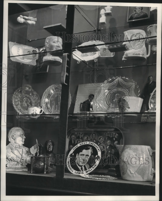 1952 Press Photo Large Presidential Campaign Souvenirs Collection in New Jersey