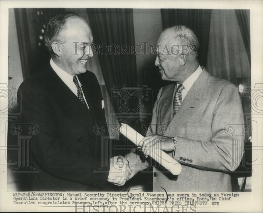 1953 Press Photo Harold Stassen is sworn in by President Eisenhower- Historic Images