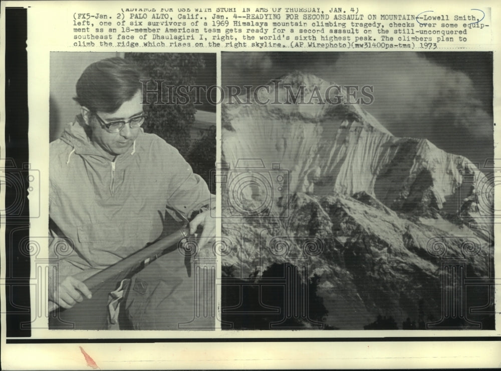 1973 Press Photo Lowell Smith prepares for second Himalaya Mountain climb- Historic Images