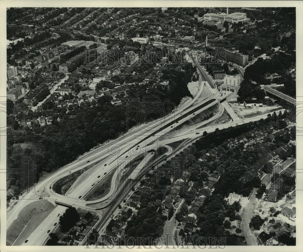 1953 Press Photo Aerial view of Penn-Lincoln Parkway System, Pennsylvania- Historic Images