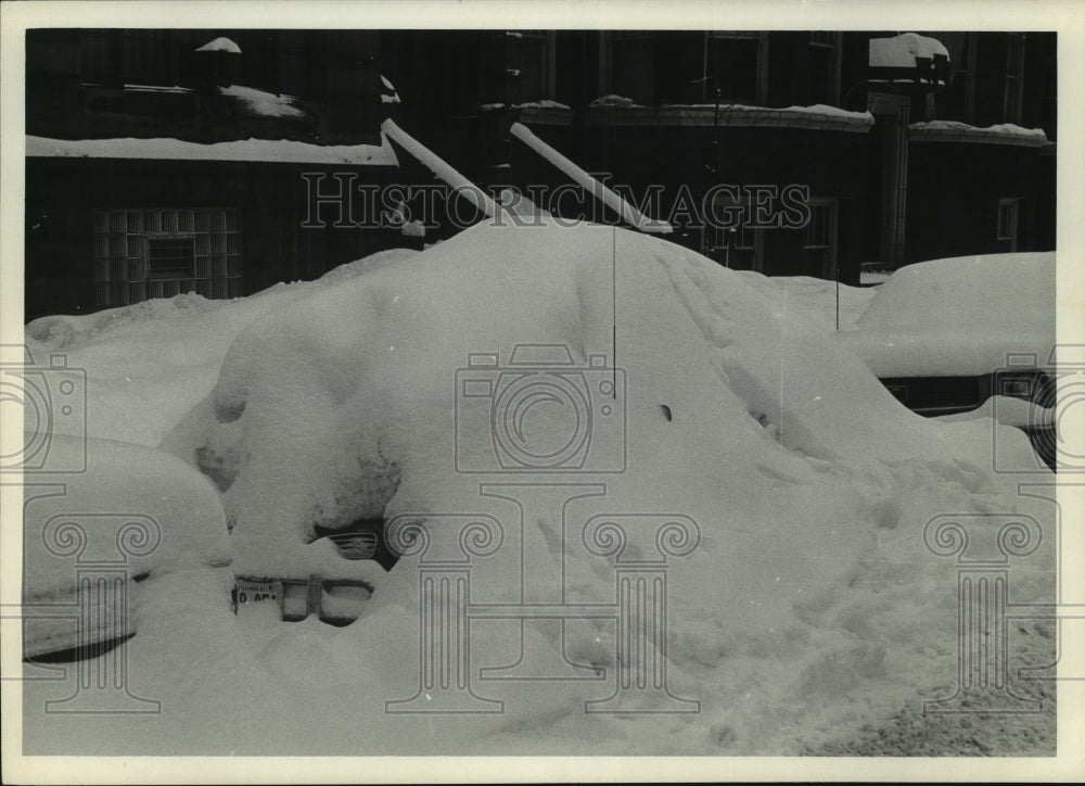 1967 Press Photo Aftermath of Milwaukee Snow Storm - mjc13651- Historic Images