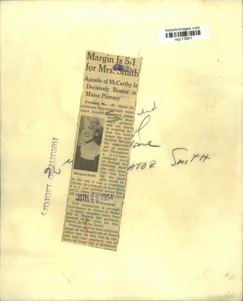 1954 Press Photo Senator Margaret Chase Smith smiling at primary returns, Maine.