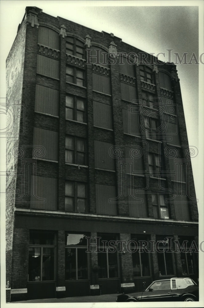 1990 Press Photo Skylight Opera is buying this historic building downtown- Historic Images
