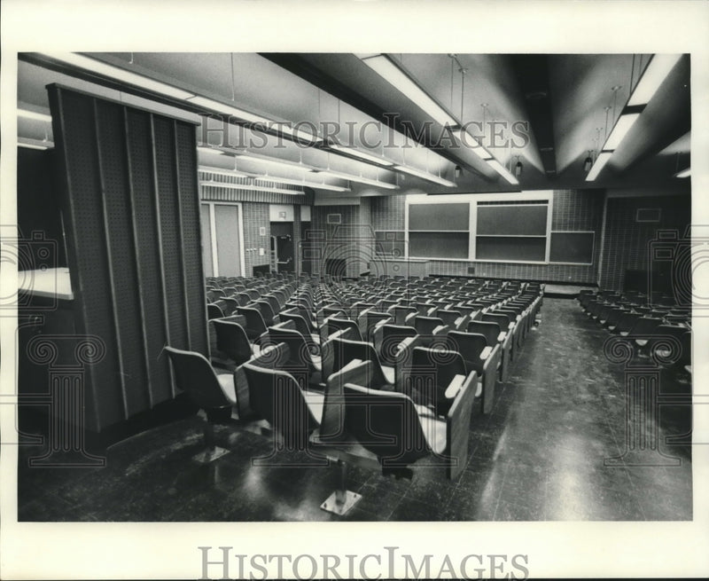 Load image into Gallery viewer, 1971 Press Photo Science complex at University of Wisconsin - Milwaukee.
