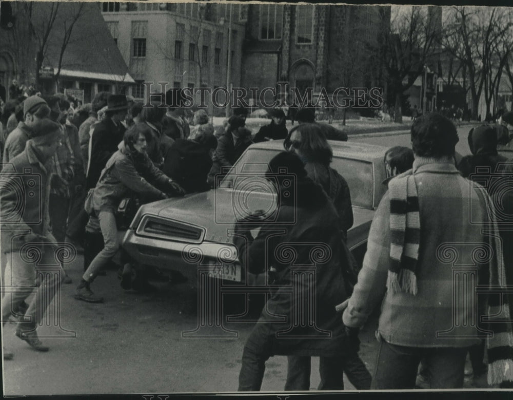 1969 Press Photo University of Wisconsin-Madison students during a demonstration- Historic Images