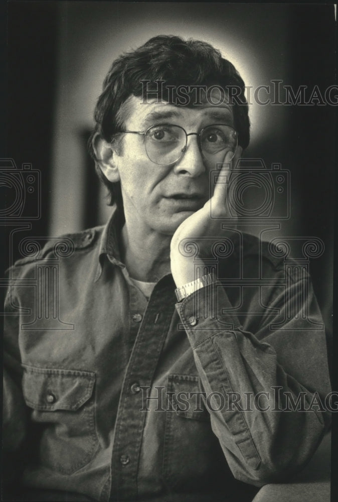 1988 Press Photo Peter Silbert, Puppeteer - mjc16622- Historic Images