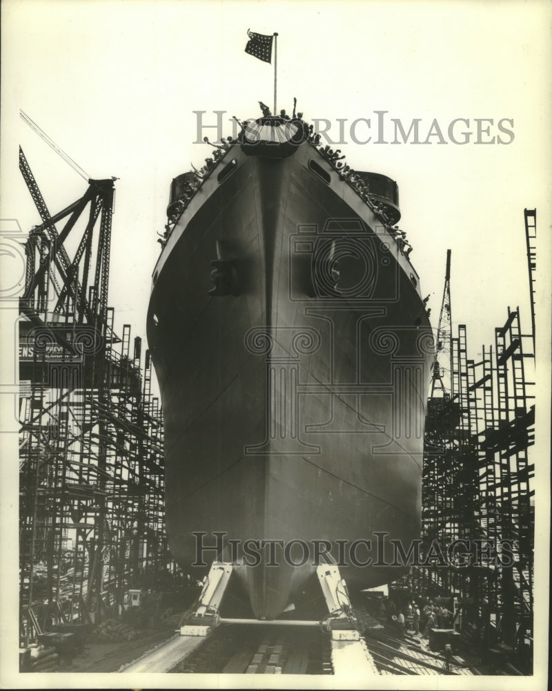 1942 Press Photo New Santa Maria at Federal Shipbuilding and Dry Dock New Jersey- Historic Images