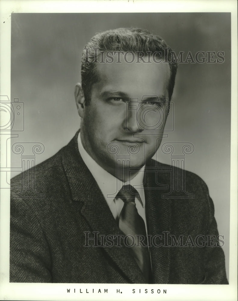 1970 Press Photo William H. Sisson, manager of Milwaukee plant of Krause company