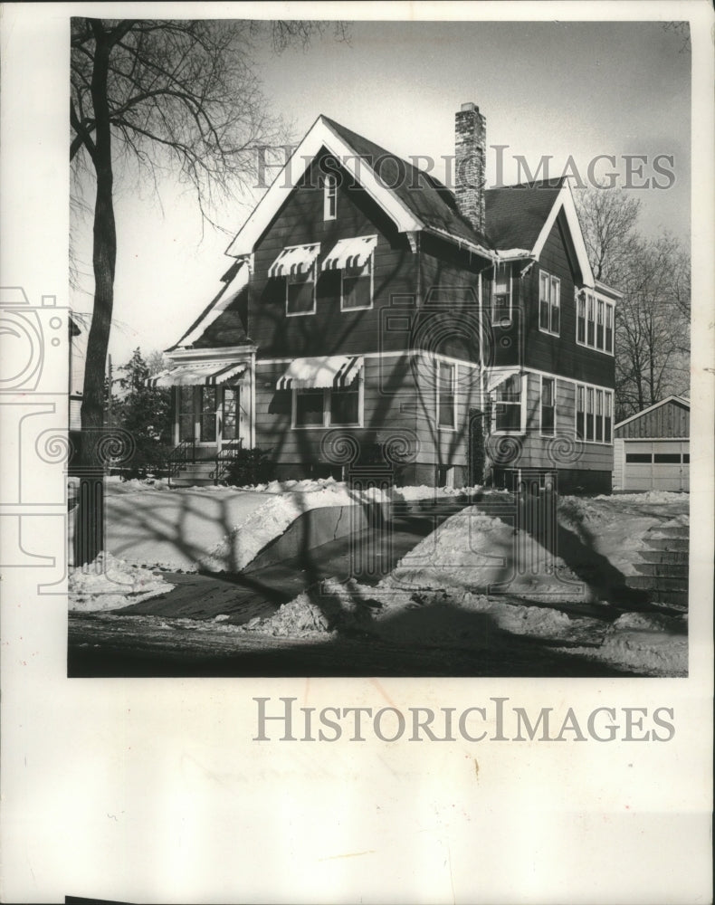 1966 Press Photo Home of Mr. and Mrs. Schlamp and their eight young daughters.
