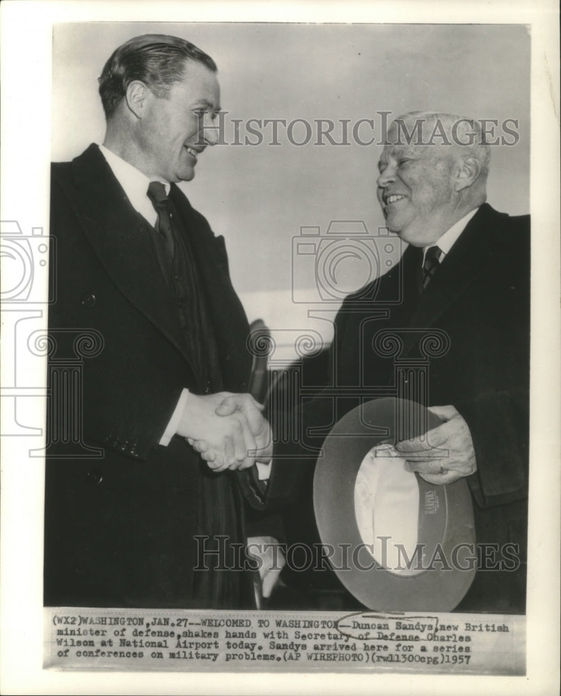 1957 Press Photo Duncan Sandys and Charles Wilson at National Airport Washington- Historic Images