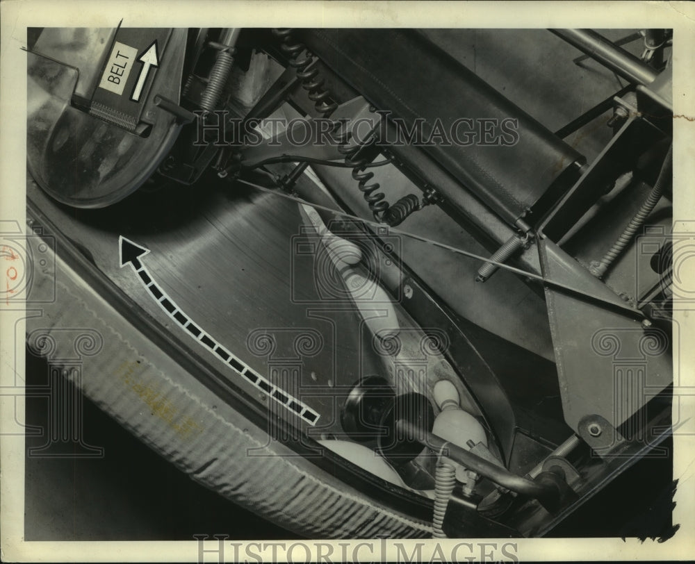 1952 Press Photo The first automatic pin setters in Wisconsin- Historic Images