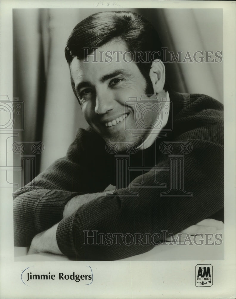 1970 Press Photo American singer, Jimmie Rodgers, poses for photo - mjc18669- Historic Images
