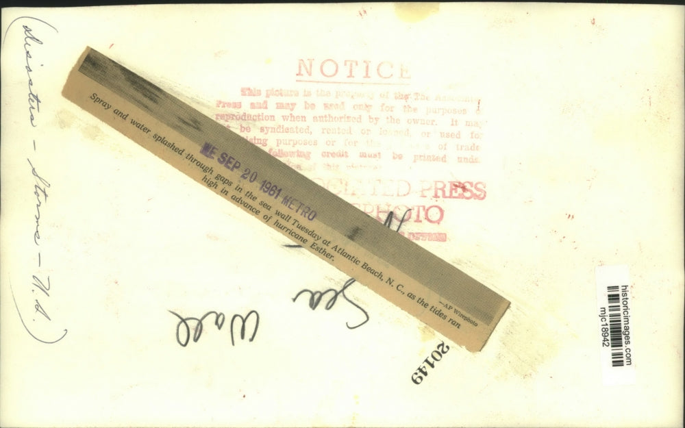 1961 Press Photo Atlantic Beach, North Carolina before Hurricane Esther