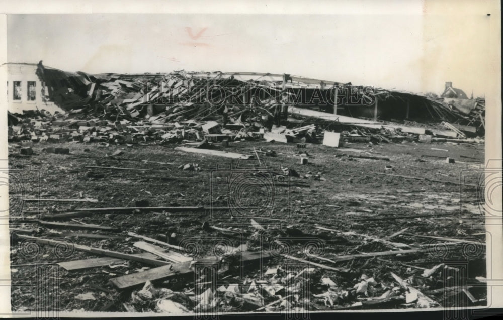 1956 Press Photo Tornado damaged Sand Knitting Mills Corp. plant, Wisconsin