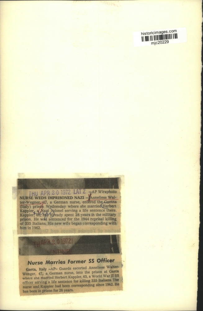 1972 Press Photo Anneliese Walter-Wegner Enters Gaetna Prison to Marry Kappler