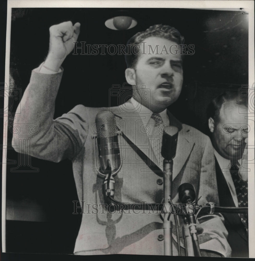 1952 Press Photo Senator Richard Nixon speaking Fresno, California - mjc20401- Historic Images