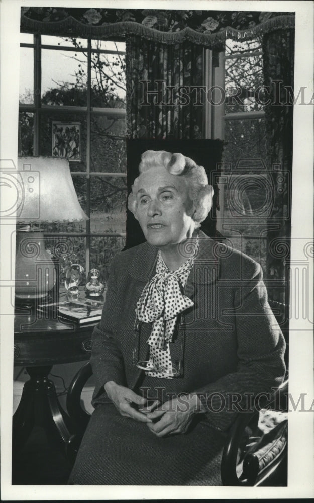 1974 Press Photo Former Milwaukee Sanitarium president Mrs. Sophie Schroeder