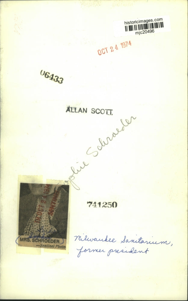 1974 Press Photo Former Milwaukee Sanitarium president Mrs. Sophie Schroeder