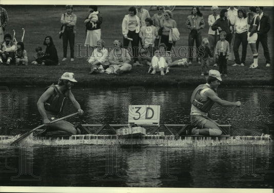 1985 Press Photo Great Dairy Carton Regatta at Vilas Park, Madison, Wisconsin- Historic Images