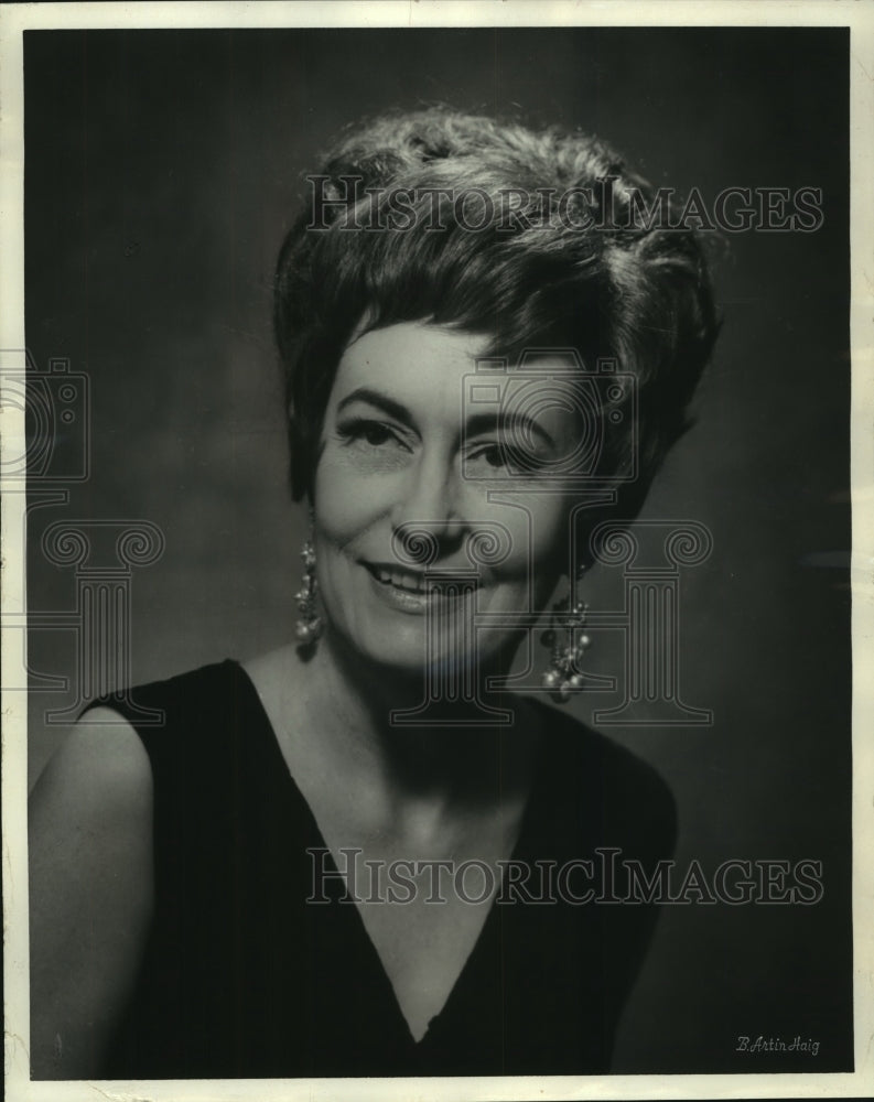 1966 Press Photo Mrs. Warren P. Knowles - mjc22396