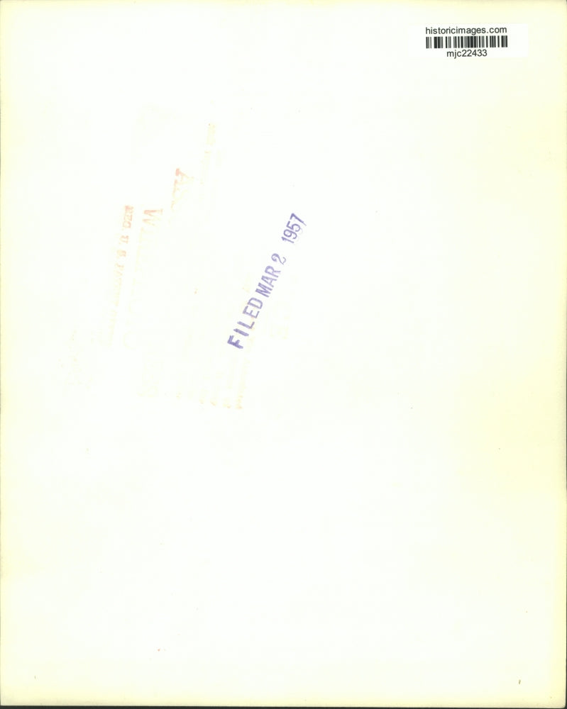 1957 Press Photo Harold E. Stassen With Dulles Holds Paper Of Notes, Washington