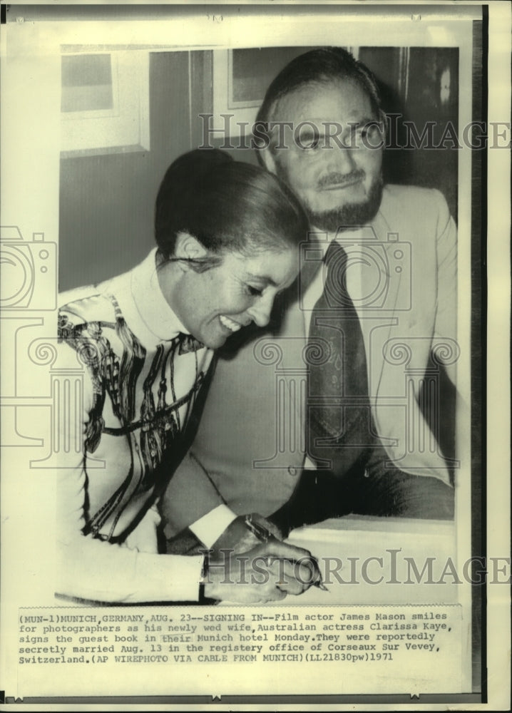 1971 Press Photo British actor James Mason & wife Clarissa Kaye in Germany