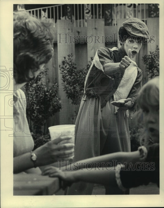 1983 Press Photo Mime David Figueroa of Milwaukee Imagination Theater- Historic Images