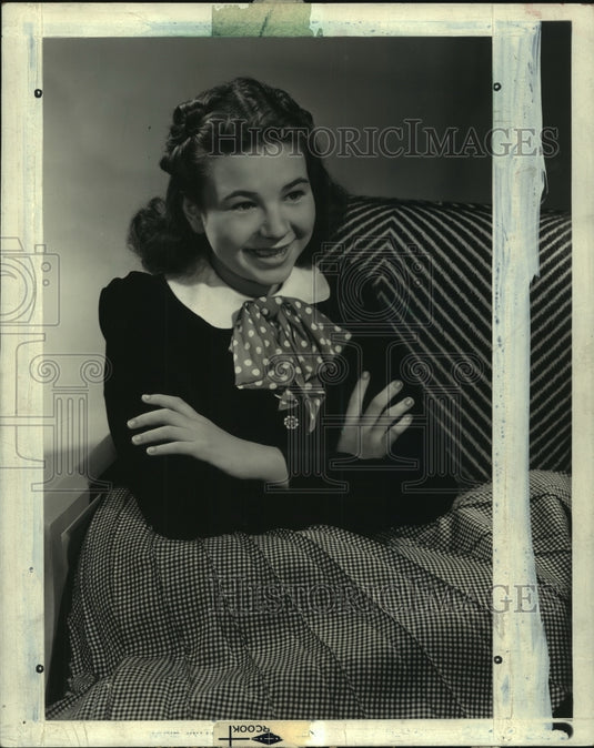 1940 Press Photo Dynamic Actress Jane Withers Stars In 'Shooting High'- Historic Images