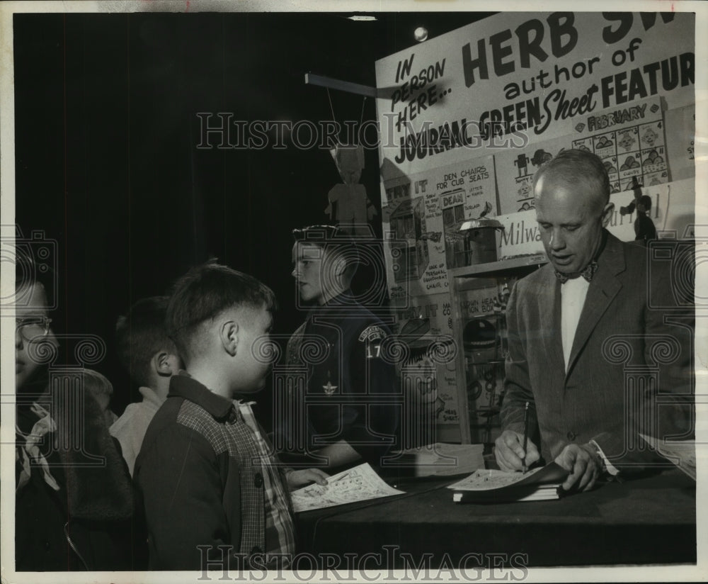 1956 Press Photo Author Herb Sweet With Nephew At Journal Scout-O-Rama Booth- Historic Images