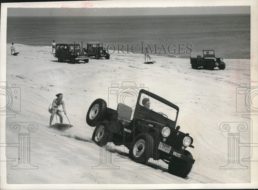 1951 Press Photo Youngsters Sandplaning on Beach in Southhampton, New York- Historic Images