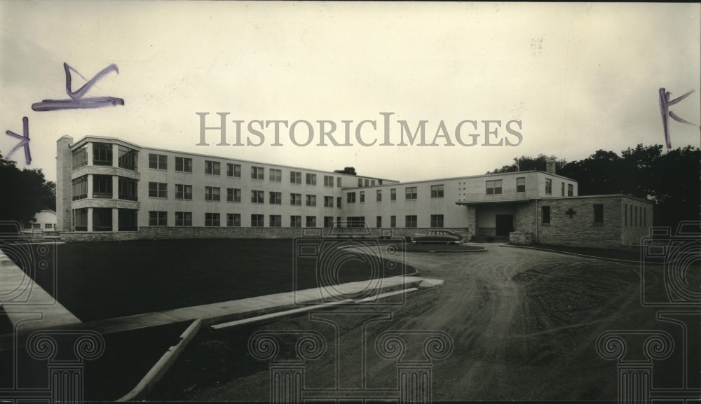 1950 Press Photo The Skaalen Sunset Home for the Aged in Stoughton, Wisconsin- Historic Images