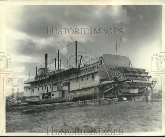 1963 Press Photo The old paddle wheelers are up on blocks now - mjc24145- Historic Images