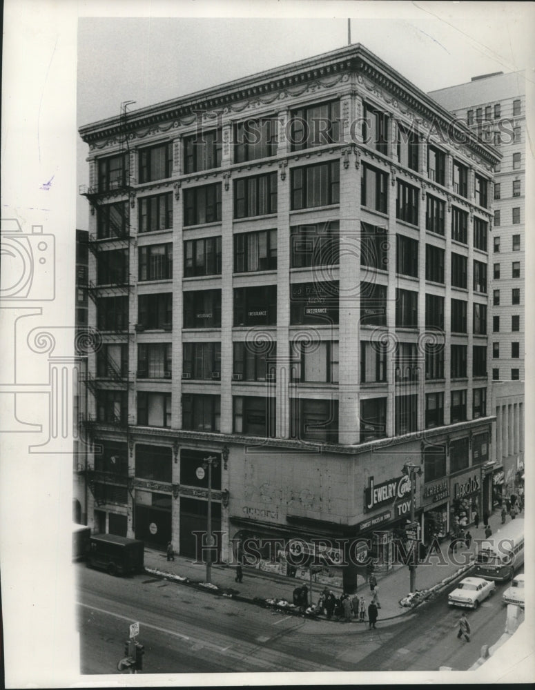 1958 Press Photo Corner view of Security Building. - Historic Images