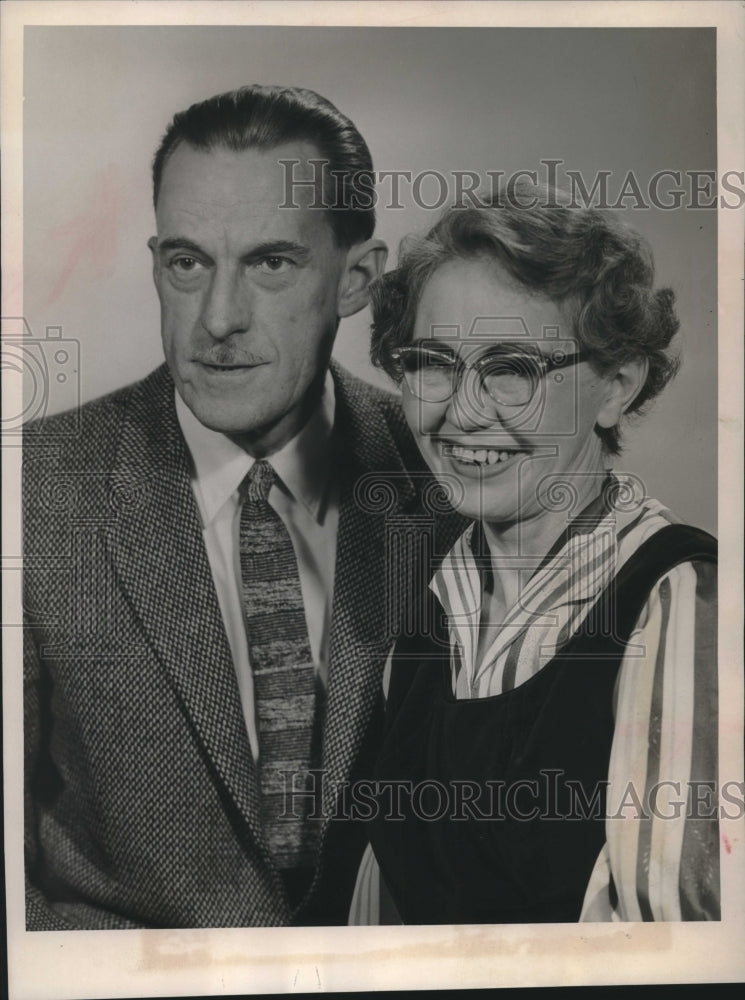 1958 Press Photo Professor and musician Delwin Shaw, and wife Julianne Shaw