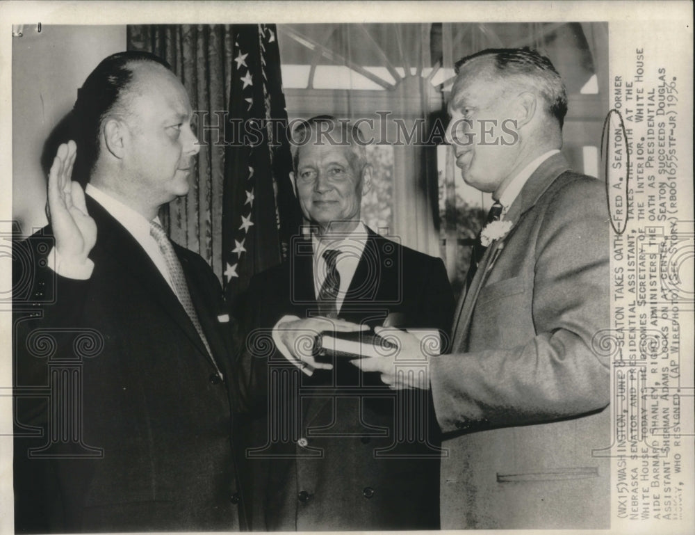 1956 Press Photo Fred A. Seaton, and others, takes oath in Washington- Historic Images