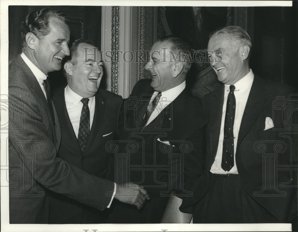 1960 Press Photo Lyndon Johnson with other politicos at the Opening of Congress- Historic Images