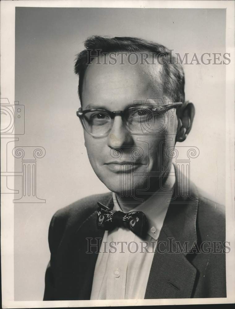 1956 Press Photo Robert Riordan, Sentinel staff- Historic Images