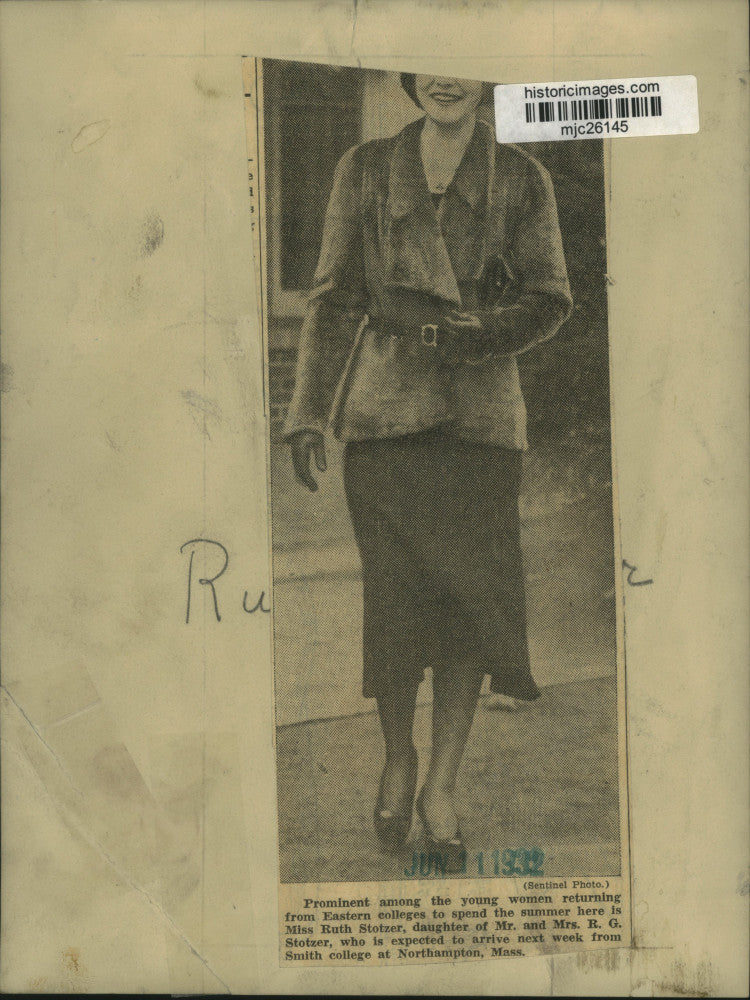 1932 Press Photo Miss Ruth Stotzer returning home from Smith College