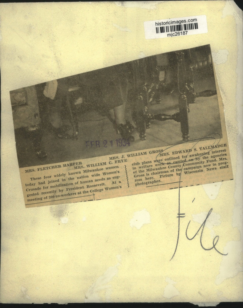 1934 Press Photo Mrs. Edward S. Tallmadge and others Women's Crusade Milwaukee