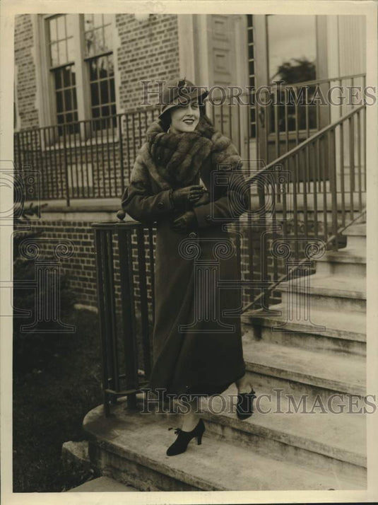 1933 Press Photo Mrs. Harry Wiener - mjc26857