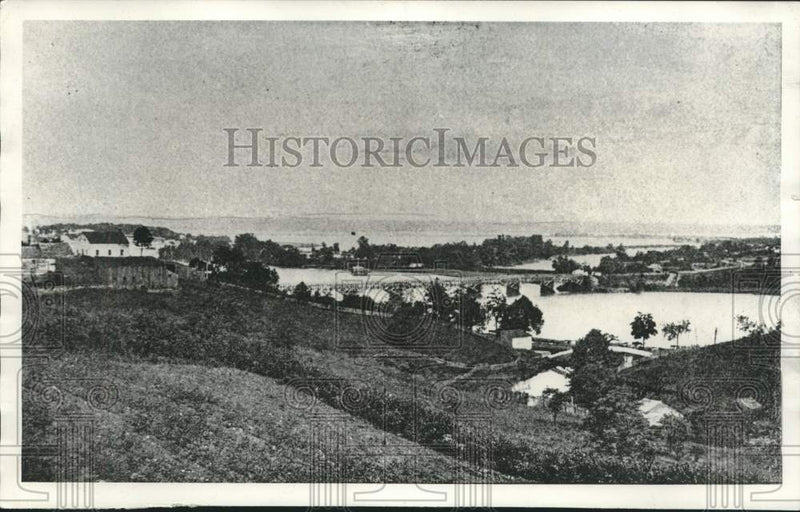 Load image into Gallery viewer, 1961 Press Photo Wisconsin 2nd Regiment crossing the Potomac River into Virginia
