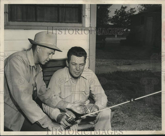 1951 Press Photo Everett Swingle - mjc26993- Historic Images
