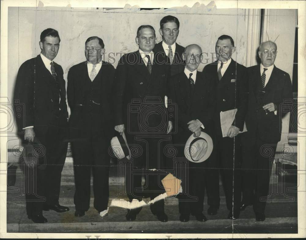 1933 Press Photo Governor Schmedeman and others at the White House - mjc27107