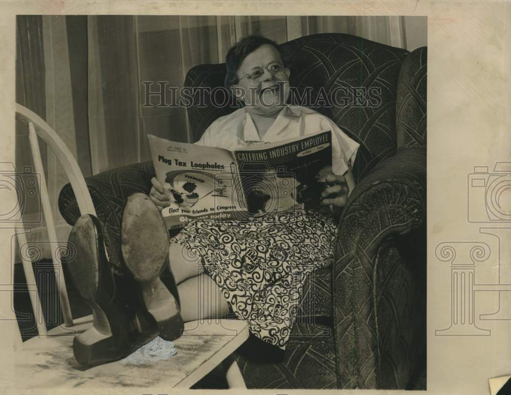 1952 Press Photo Mary Ritz heiress to one-sixth of estate - mjc27213